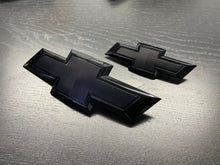 Load image into Gallery viewer, Genuine 2021-2025 Suburban/Tahoe Full Gloss Black Bowtie Emblem set
