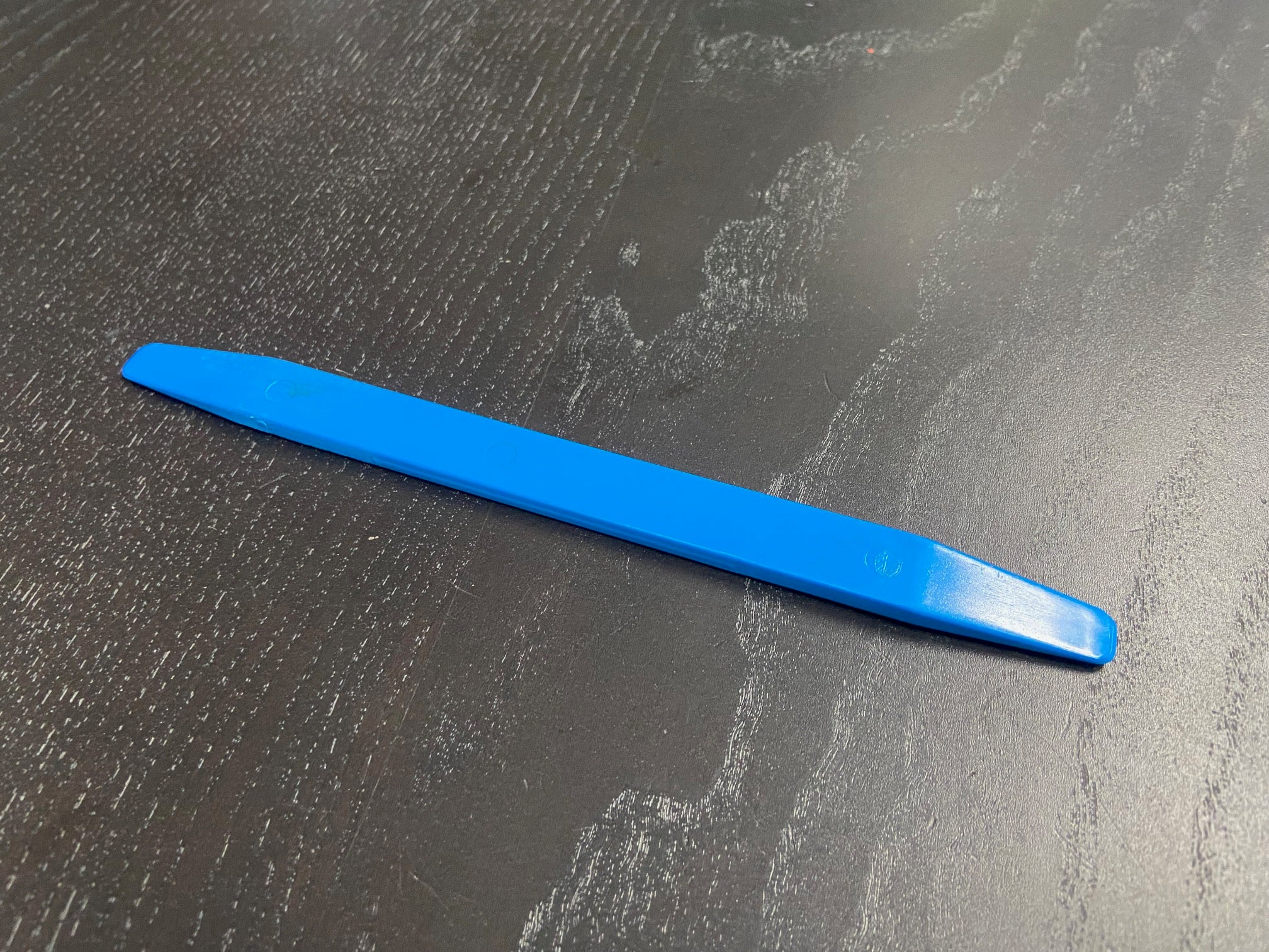 Plastic Pry-tool CRL 216 (only with purchase of an emblem